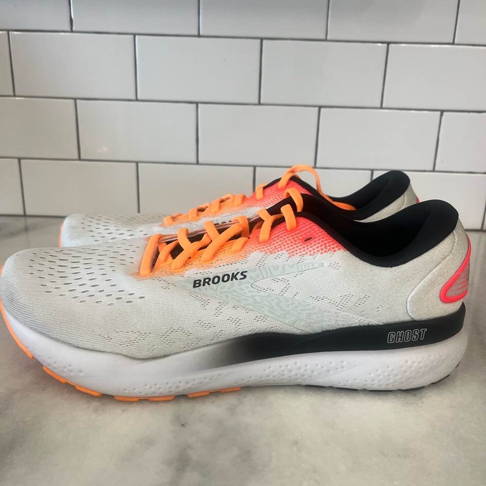 Brooks Ghost 16 Running Shoes